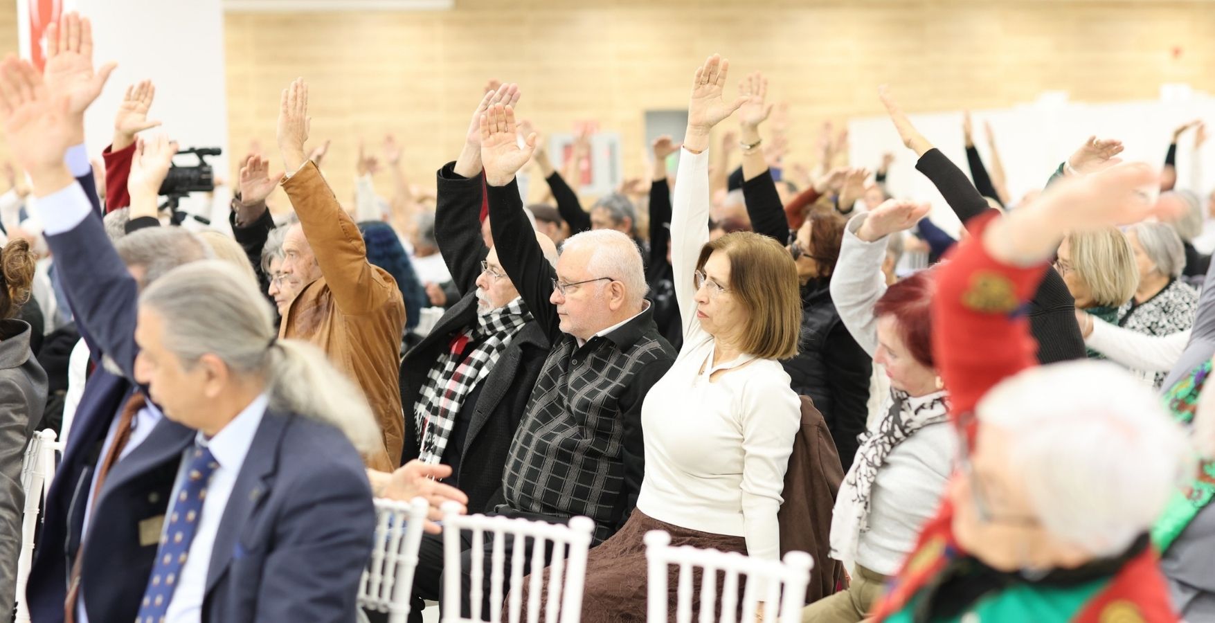  MENTEŞE'DE EKOLOJİK GERONTOLOJİ VE YAŞLANMA ETKİNLİĞİ DÜZENLENDİ