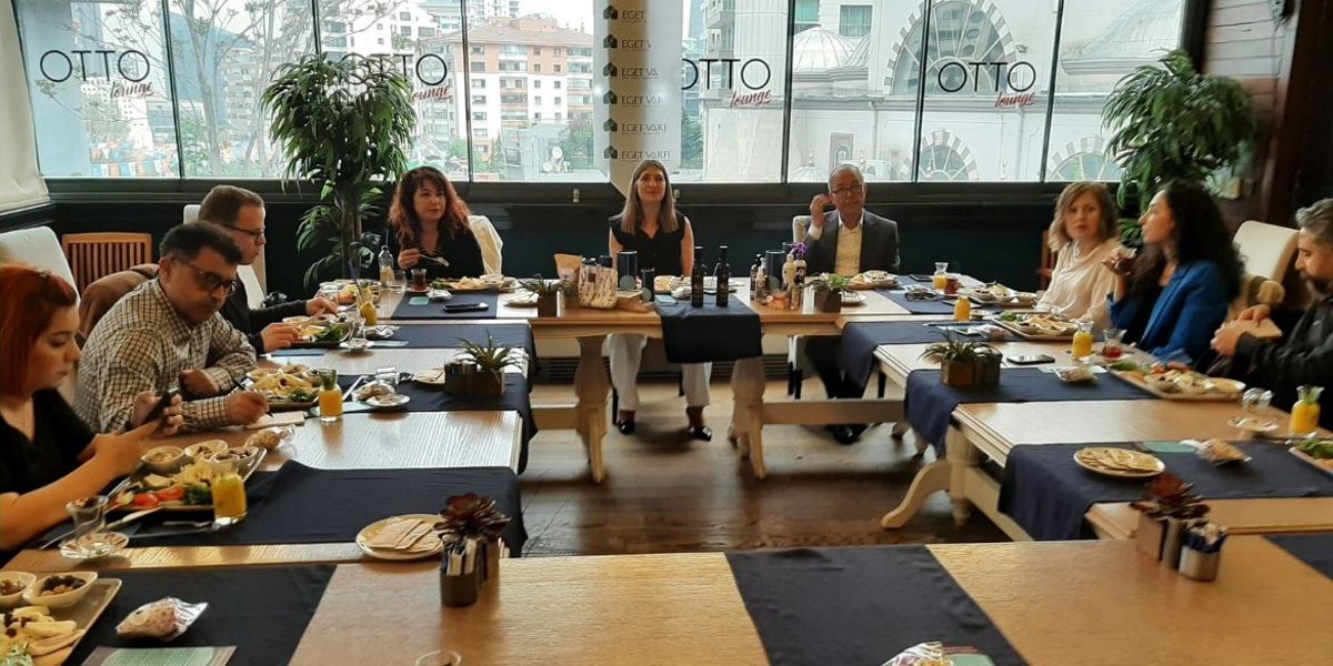 EGET VAKFI’NDAN LAVANTA KOKULU BURS