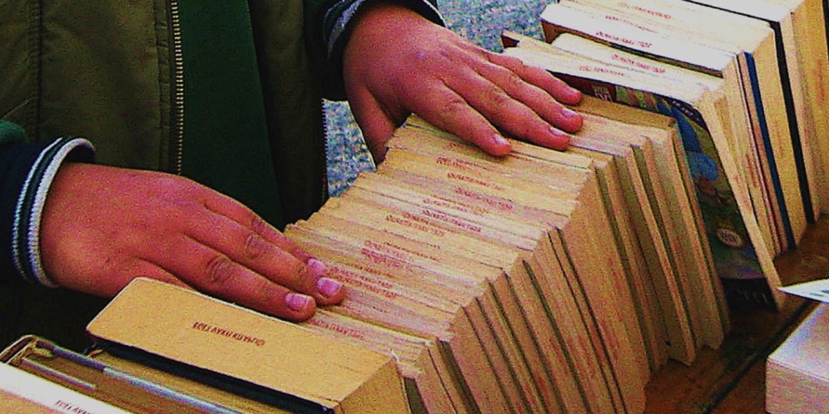 KAPISIZ KİTAPLIKLAR KİTAPLAR CADDELERDE PROJESİ