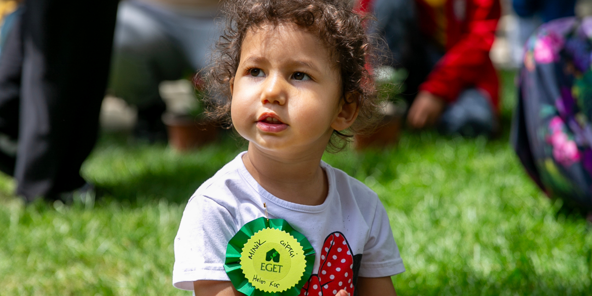 BİR AVUÇ TOPRAK BİR DÜNYA UMUT